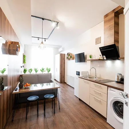 нові смарт-квартири з парком і набережною! Aparthotel