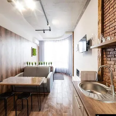 нові смарт-квартири з парком і набережною! 4* אוזהורוד