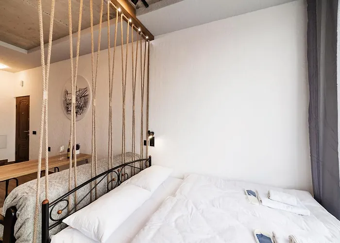 Aparthotel нові смарт-квартири з парком і набережною! Užhorod