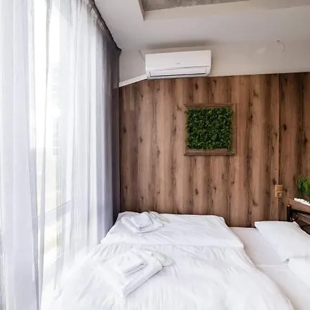 מלון דירות нові смарт-квартири з парком і набережною! אוזהורוד